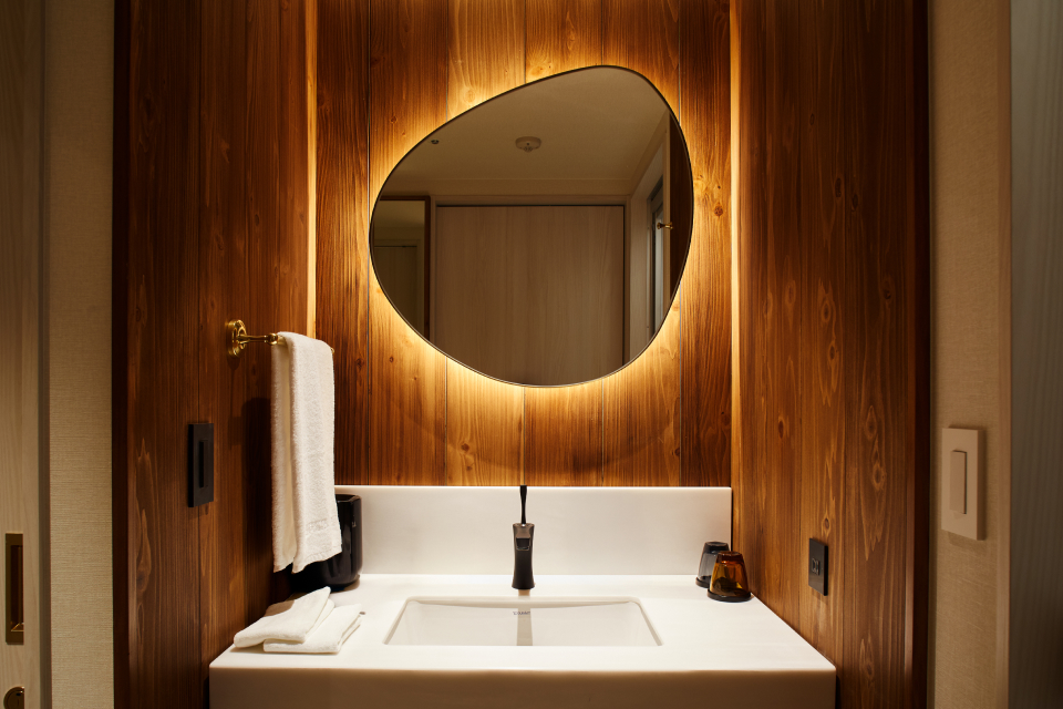 Deluxe King - Panoramic City View -